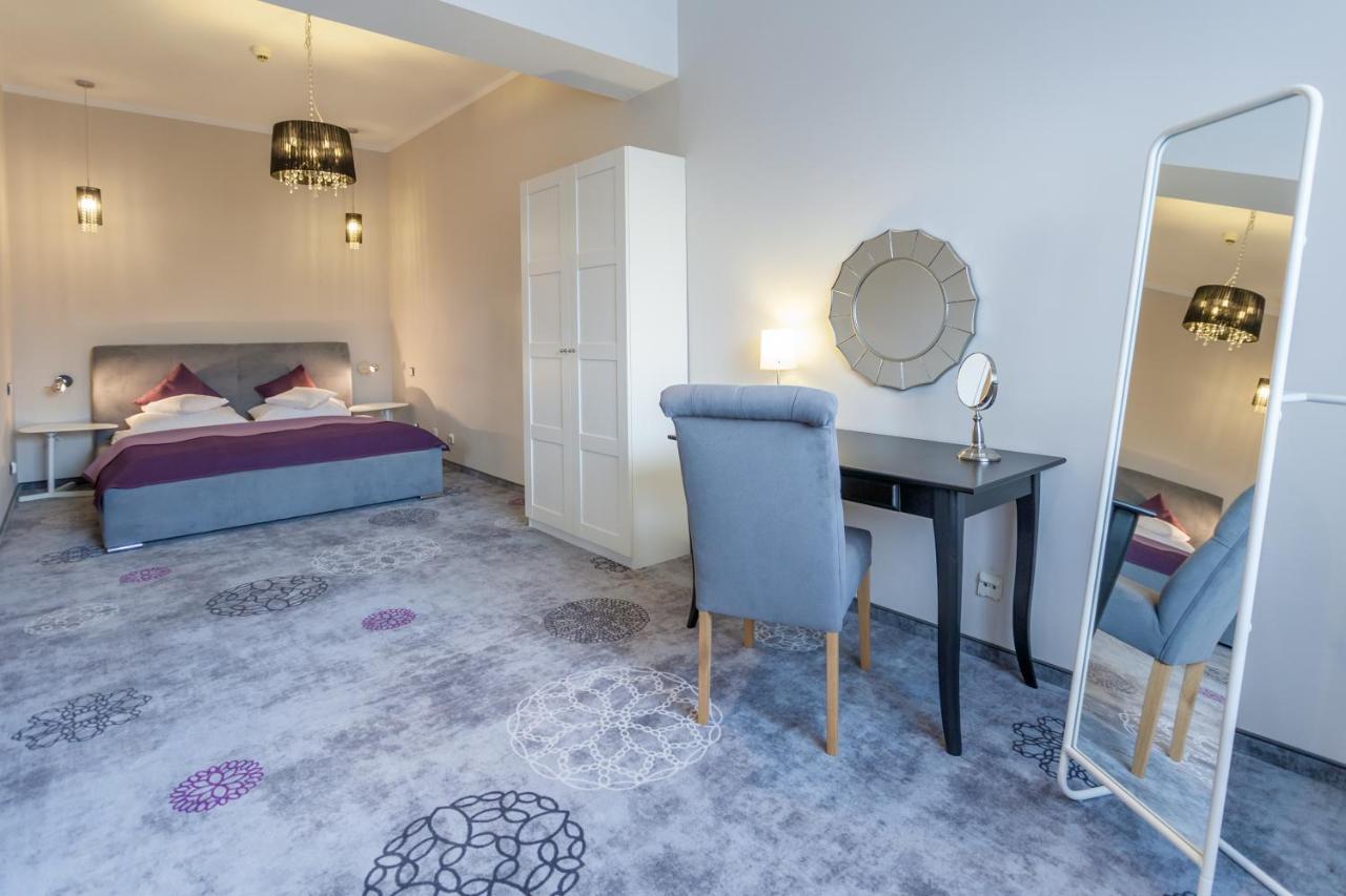 Hotel Mikulski Gliwice Bagian luar foto